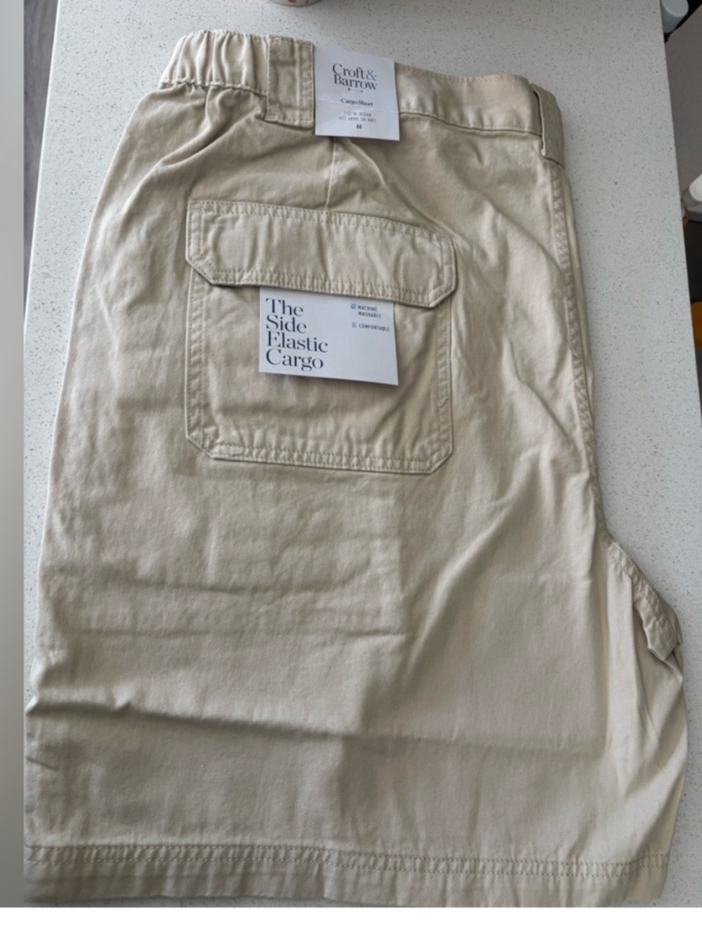 Croft & Barrow men's classic-fit side elastic cargo shorts in a beige - size 44